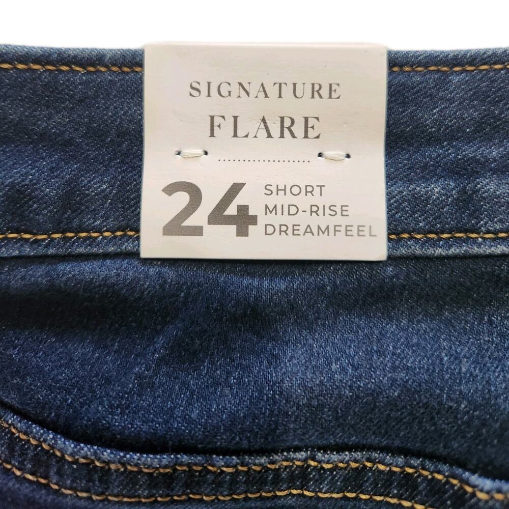 New Lane Bryant Signature Flare Mid Rise Dreamfeel Stretch Denim Jeans Size 24 - Picture 2 of 5